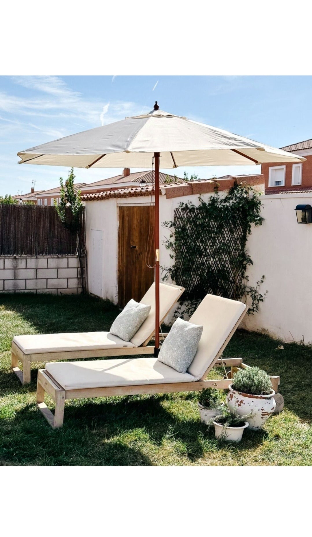 Sombrilla de poliéster beige 270cm