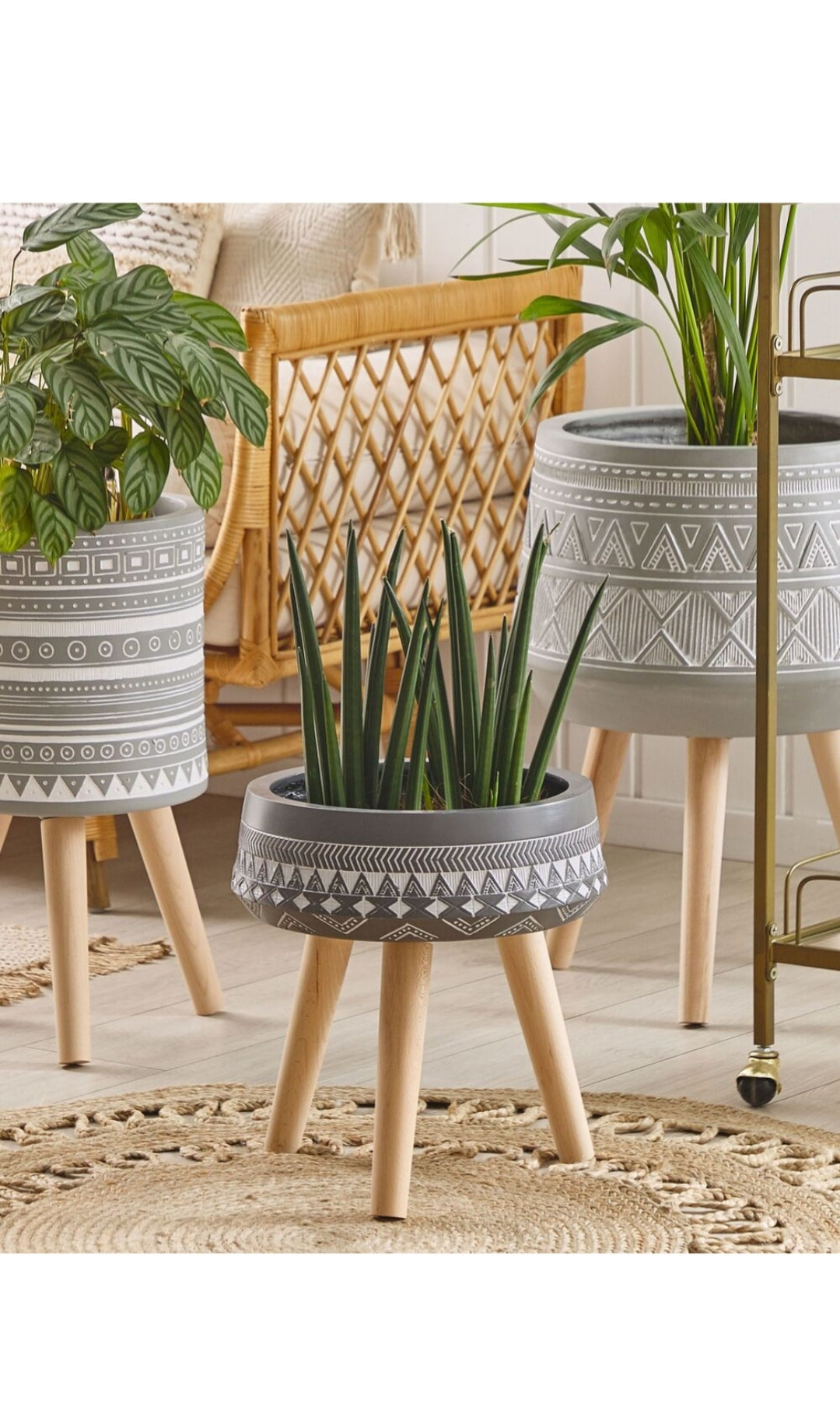 Soporte para maceta gris oscuro