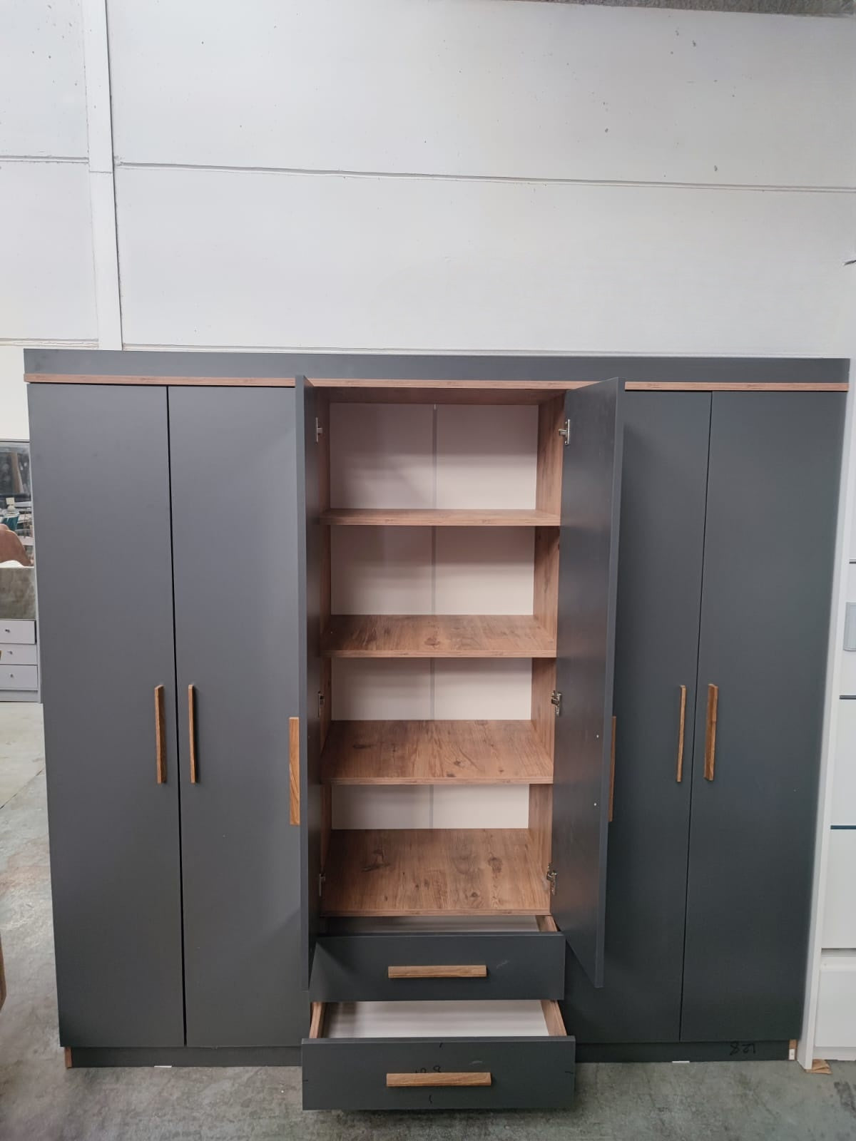 Armario Okazo 6 puertas gris oscuro o Blanco/madera.