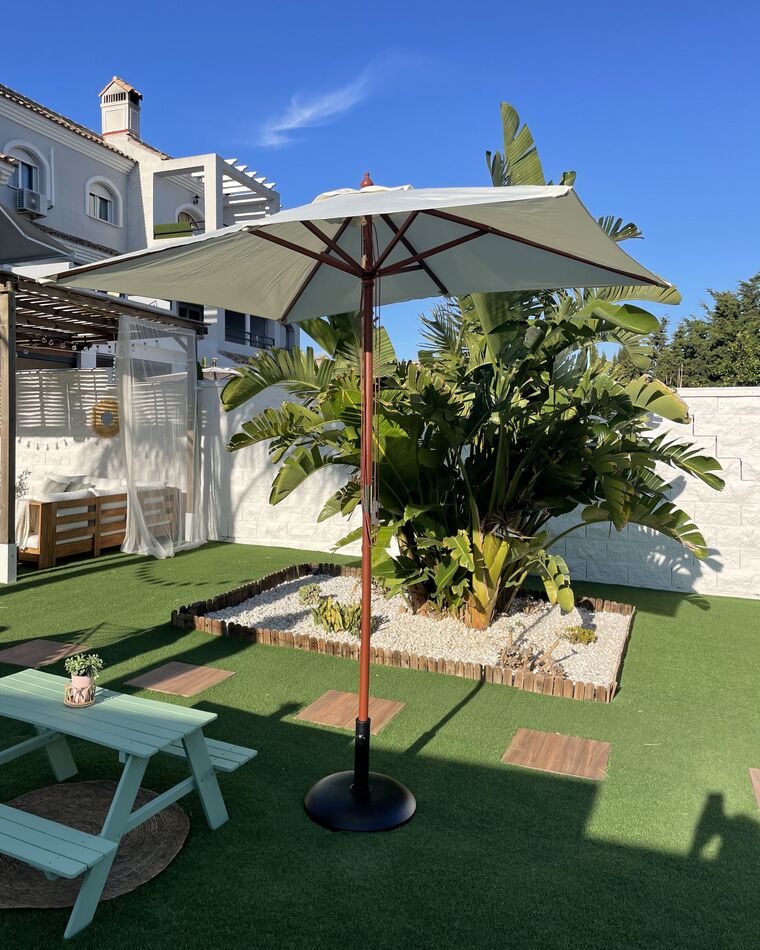 Sombrilla de jardín beige claro