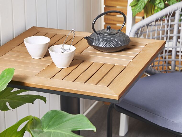 Mesa de jardín madera clara/negro 60 x 60 cm