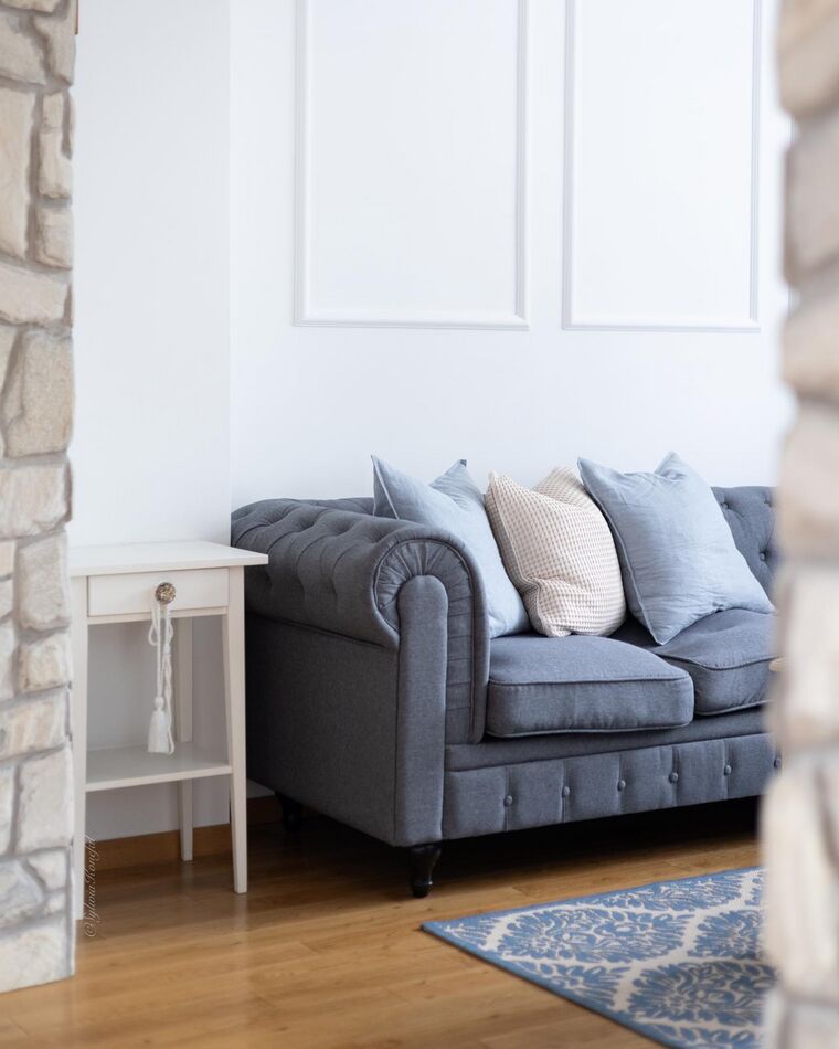 Sofá 3 plazas tapizado gris CHESTERFIELD