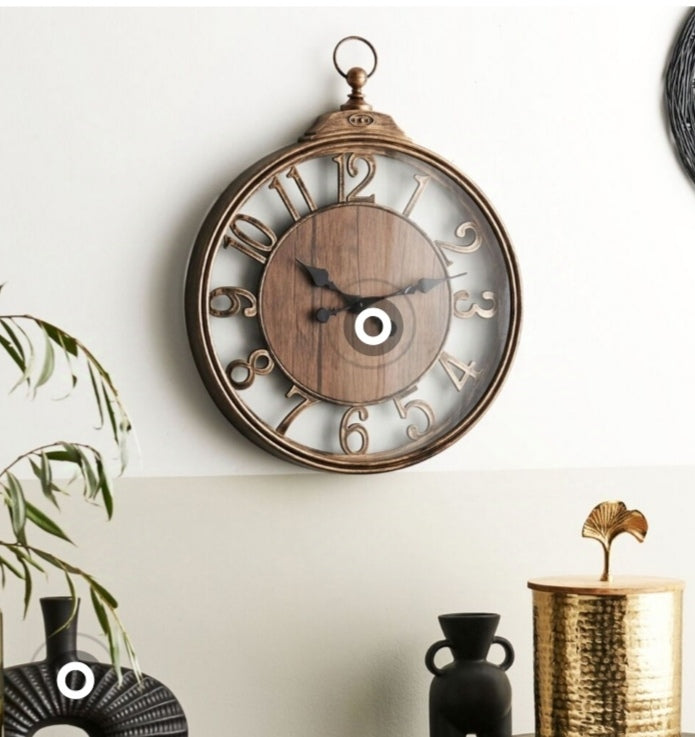 Reloj de pared marrón