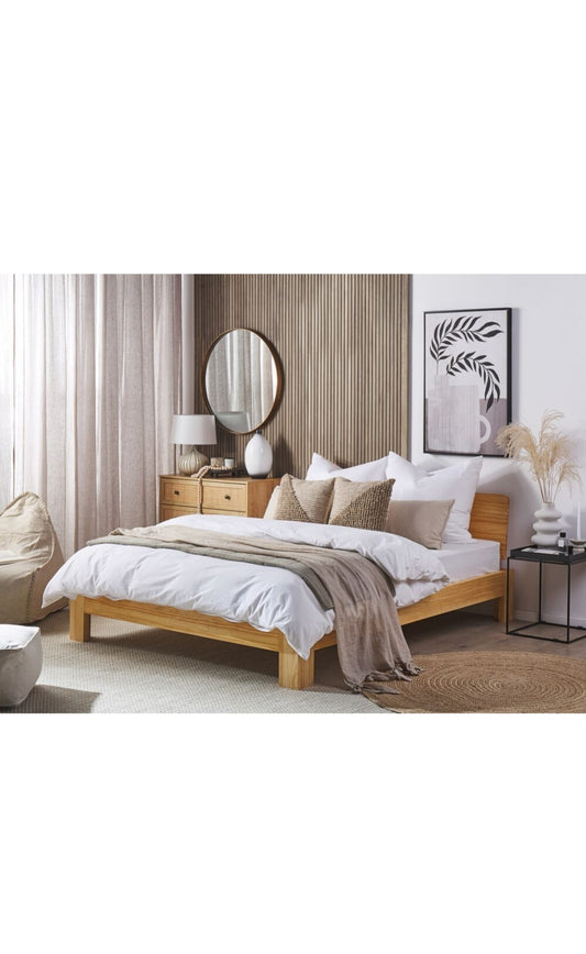Cama madera clara