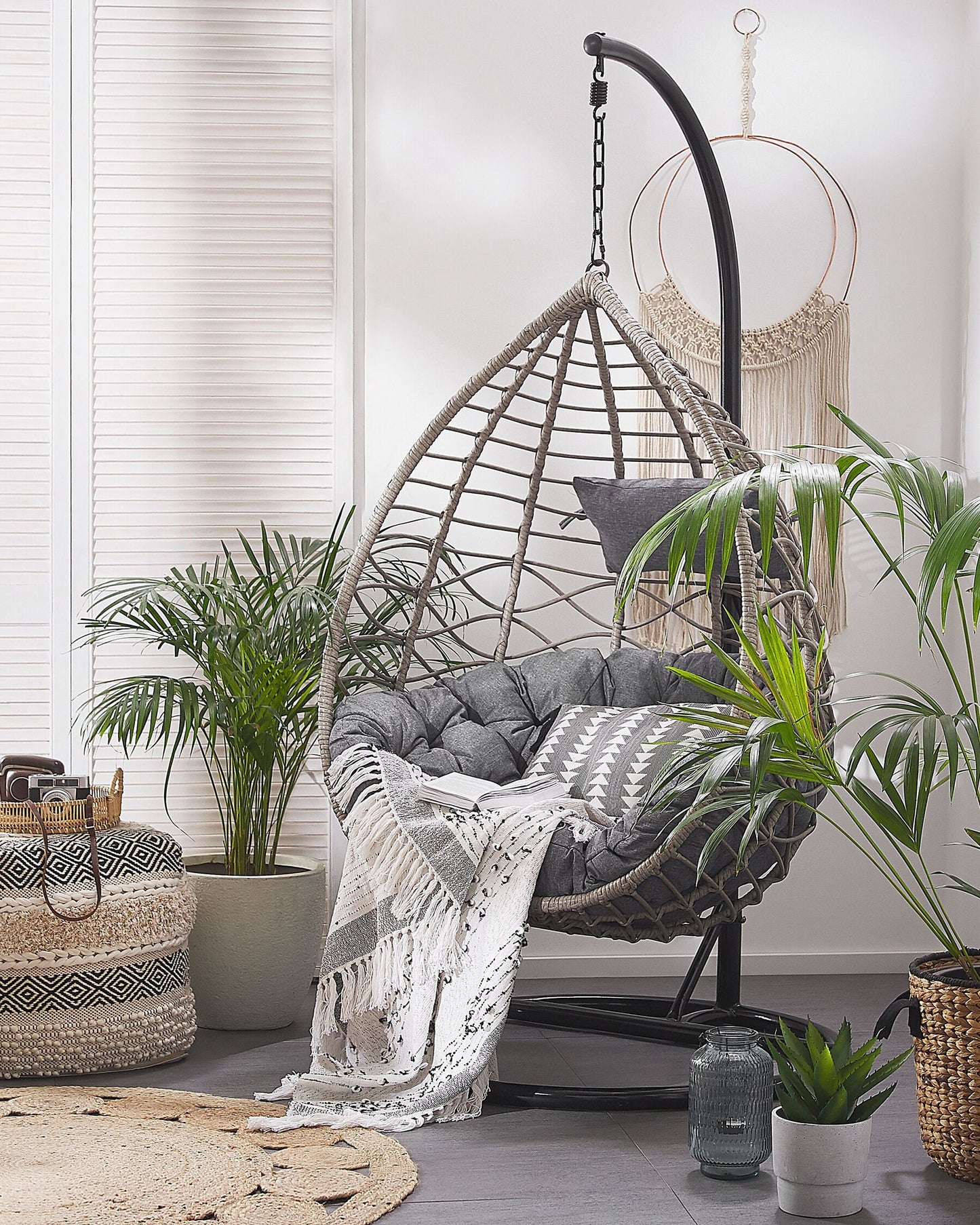 Silla colgante con soporte de ratán gris pardo/negro